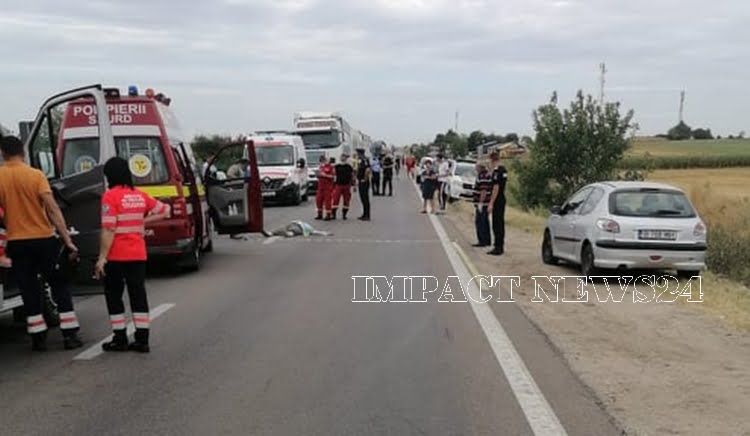 Accident rutier în Roșiori de Vede / O femeie a fost transportată la spital - 